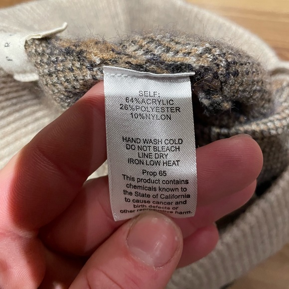 Promesa Cheetah Print Capris - Picture 4 of 6